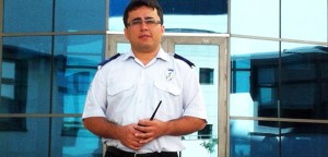 universitede_guvenlik_gorevlisiydi_doktor_oldu13728521240_h1045385