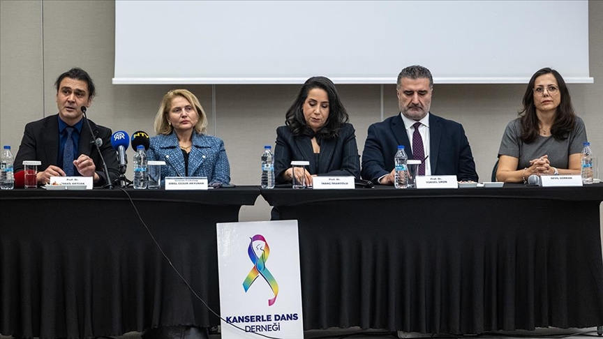 Uzmanlar Kanser Haftasında Uyardı: İmmünoterapi Erken Evre Hastalarda da Umut Işığı Oluyor