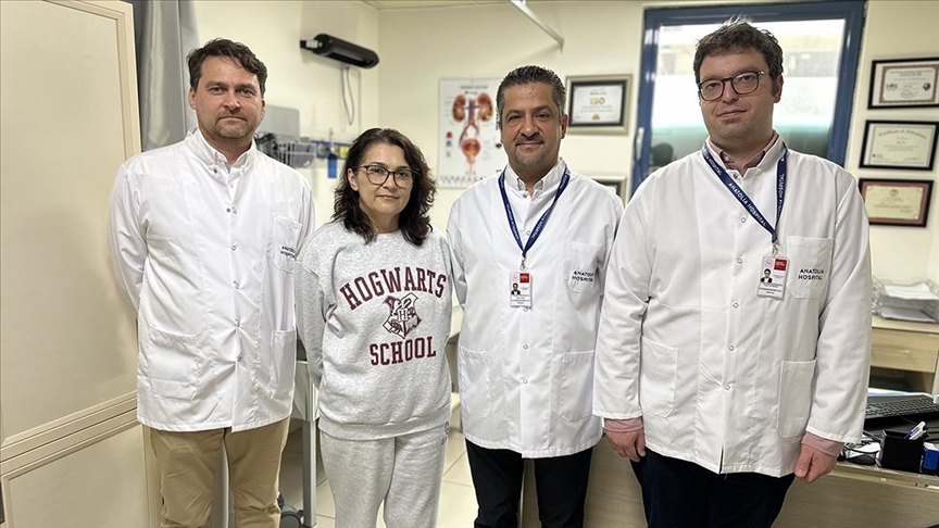 Da Vinci Robotu ile 7 Saatte İki Kanser Birden: Türkiye’de Nadir Görülen Ameliyat Başarıyla Tamamlandı