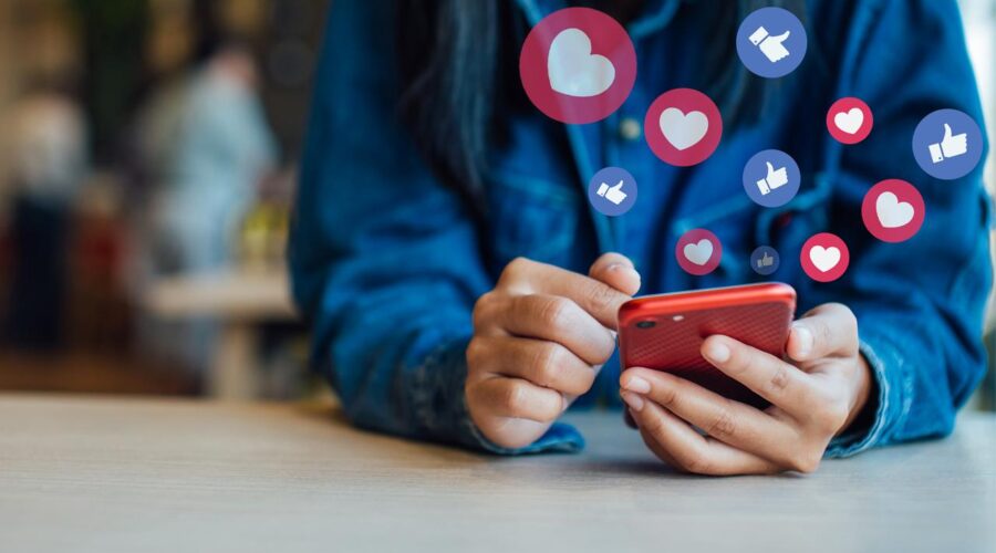 Uzman Uyardı: Ekran Başında Geçirilen Süre “Dijital Obeziteye” Dönüşüyor