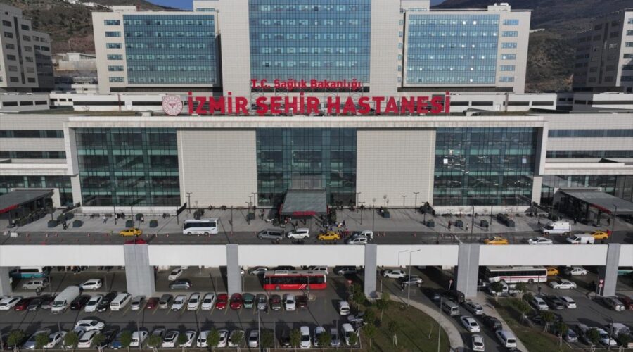 Bakan Memişoğlu’ndan İzmir’e Müjde: 1800 Yataklı Tınaztepe Şehir Hastanesi Geliyor