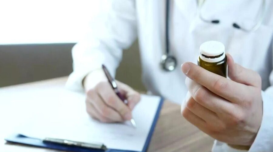 Raporlu ilaç reçetesi için hastane kuyruğu sona erebilir